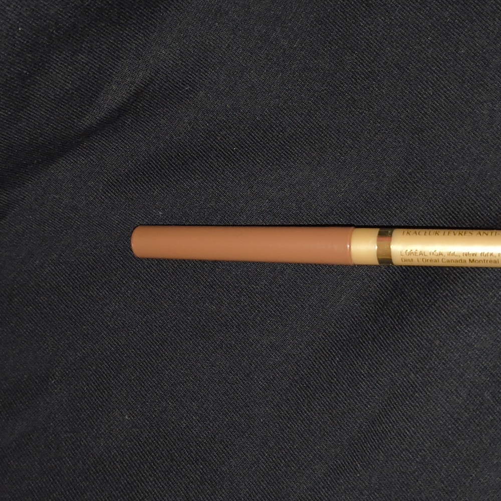 L'Oréal Colour Riche Lip Liner Toffee To Go Caramel - Picture 2 of 2